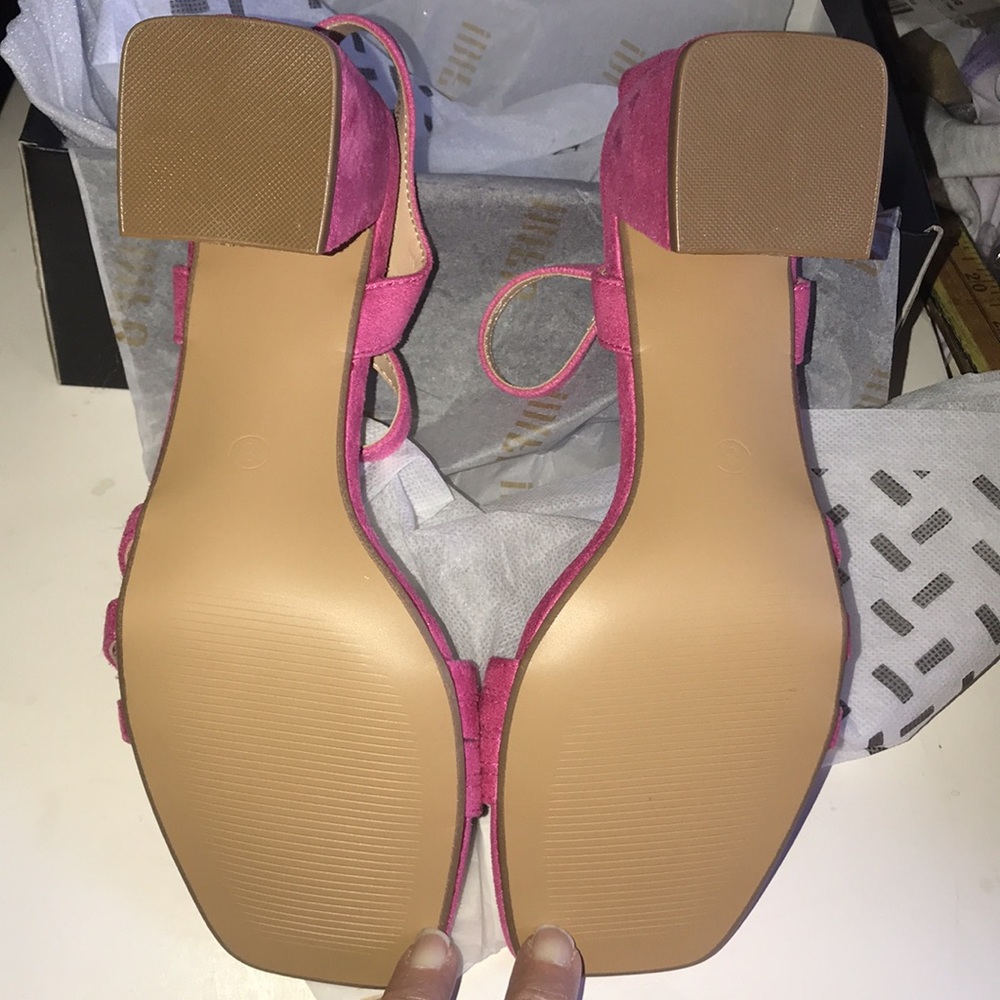NIB Women’s Pink Strappy Sandals - Picture 6 of 8